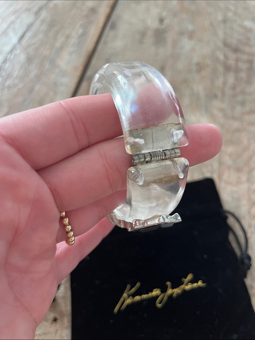 Vintage Kenneth Jay Lane Black & Crystal Lucite Hinged Bangle - Picture 3 of 6